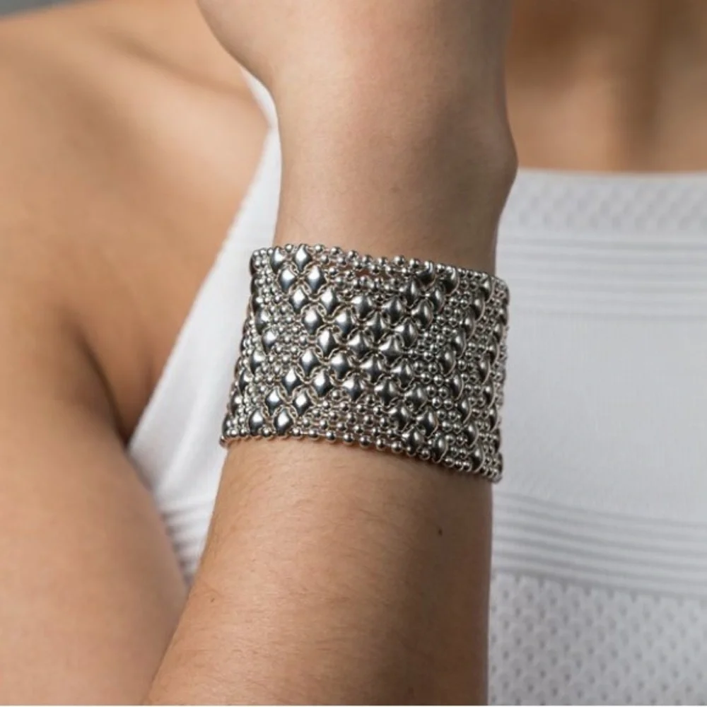 Liquid Metal Bracelet - Picture 5 of 16